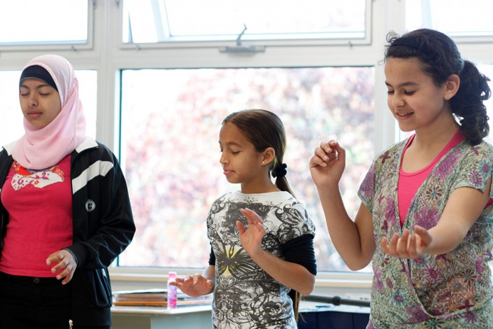 PPS Danse - Atelier Les Chaises en école - © Clémence Ménard