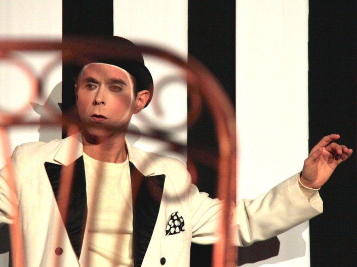 PPS Danse - Les Chaises - © Eduardo Ruiz Vergara