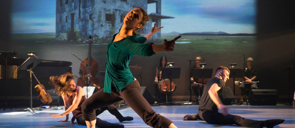PPS Danse - Corps Amour Anarchie | Léo Ferré - Roxane Duchesne-Roy, Sarah Harton, Alexandre Carlos © Jean-François Leblanc