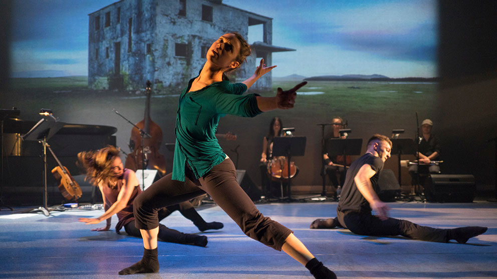 PPS Danse - Corps Amour Anarchie | Léo Ferré - Roxane Duchesne-Roy, Sarah Harton, Alexandre Carlos © Jean-François Leblanc